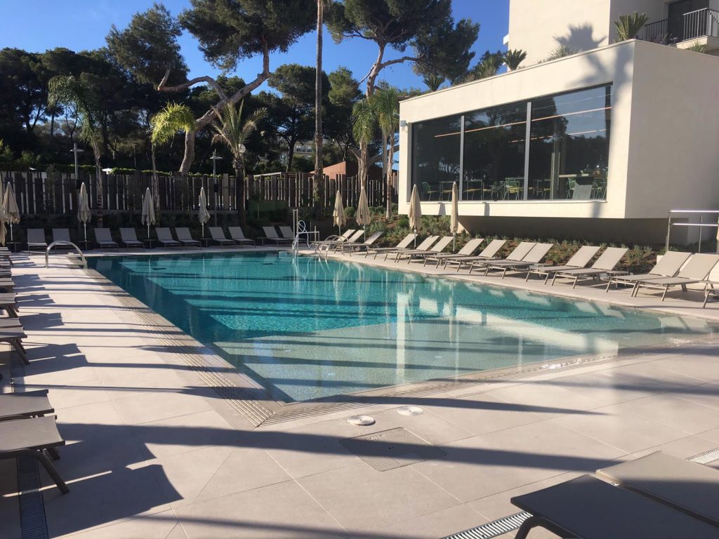Pavimento para piscinas